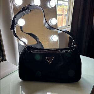 GUESS Black Little bay Shoulder bag